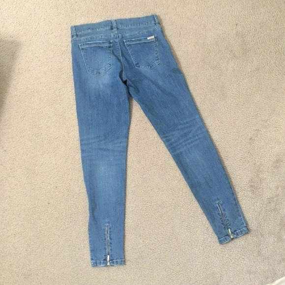 White House Black Market Skinny Leg Jeans, size 2 R - Picture 2 of 9